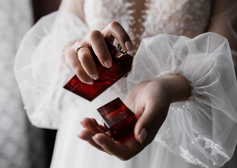 Presudili stručnjaci: Ovo su najbolji ženski parfemi 2025. godine