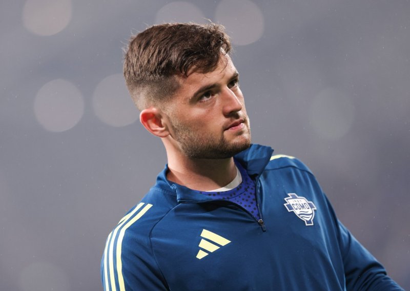 Cesc Fabregas objasnio zašto Martin Baturina ne igra; odgovor je mnoge iznenadio