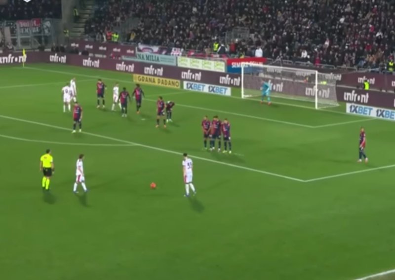 Modrićev slobodnjak u 90. minuti oduševio navijače! Pogledajte što je napravio