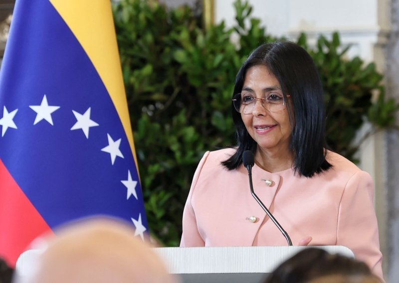 Venezuelanska vojska priznala v.d. predsjednicu: Trump joj već zaprijetio