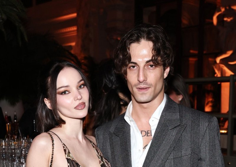 Damiano David potvrdio zaruke: Fotografije s Dove Cameron i prstenom sve su otkrile