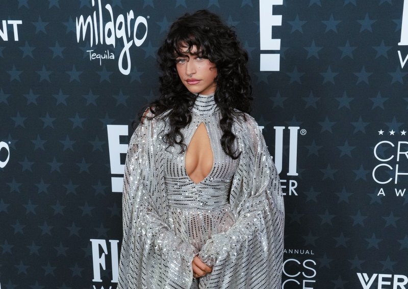 Na crvenom tepihu ona je pravo osvježenje: Ovaj izgled osmislila je sama u potpunosti