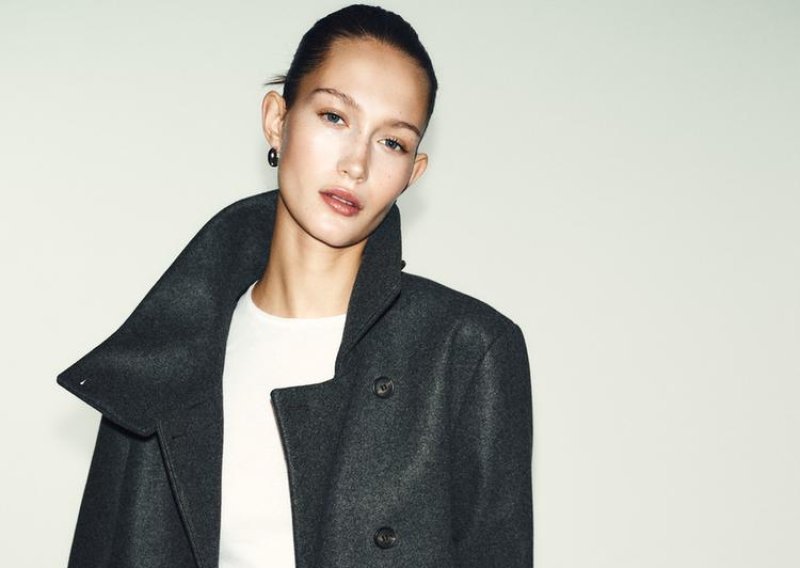 Vrući trend: Na police Zare stigao je kratki kaput koji će biti ogroman hit na kraju zime