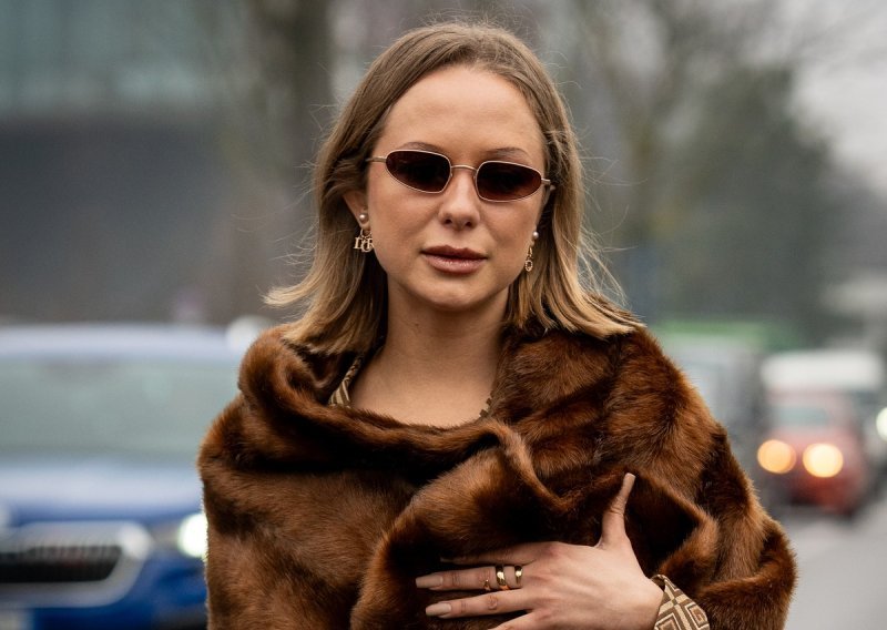 Zaboravite na modele od vune i kašmira: Ove zime nose se šalovi od krzna