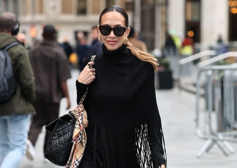 Ove crne čizme iz Zare idu uz sve, a nosit ćete ih godinama