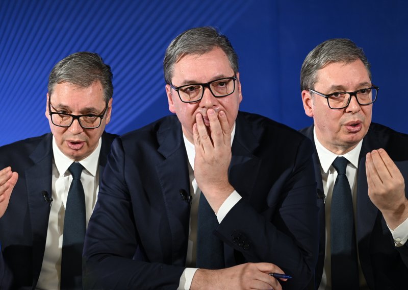 Zašto je Vučić nervozan? 'Propali su mu svi planovi, vlast mu klizi iz ruku, pa izmišlja agresiju na Srbiju'