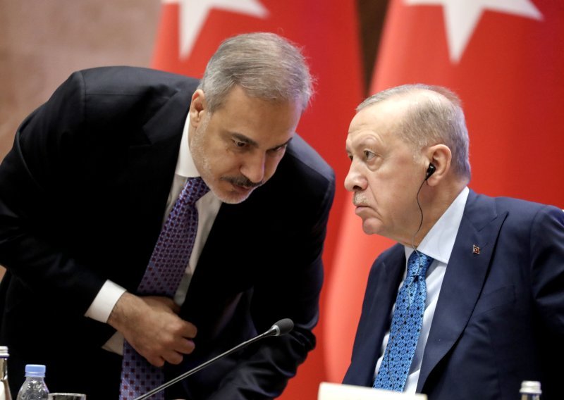 Turska: Nakon promjene prioriteta SAD-a Europi preostaje samo jedno