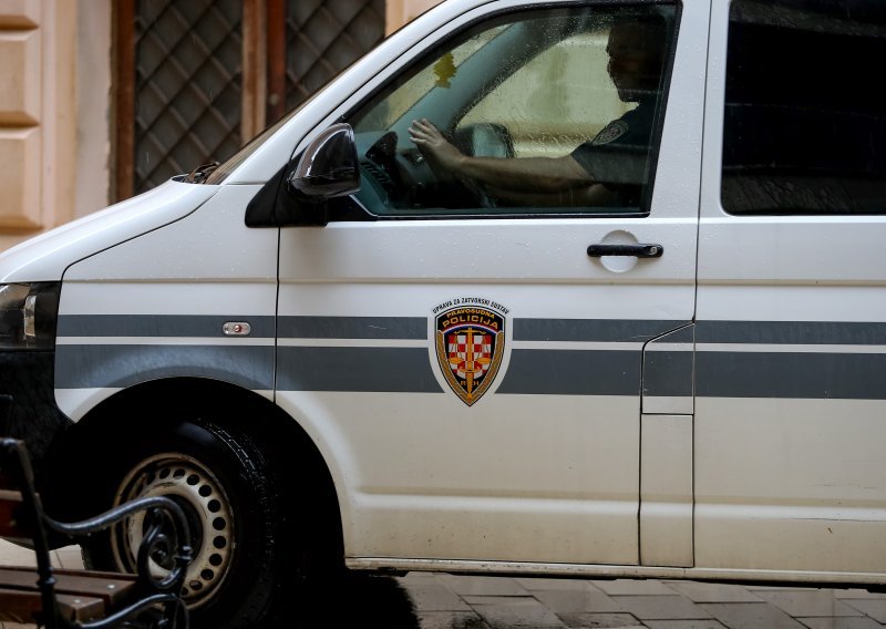 Podignuta optužnica protiv muškarca koji je u Međimurju sjekirom ubio majku i očuha