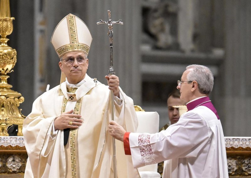 Papa Lav označio kraj Svete godine i pozvao na ljubaznost prema strancima