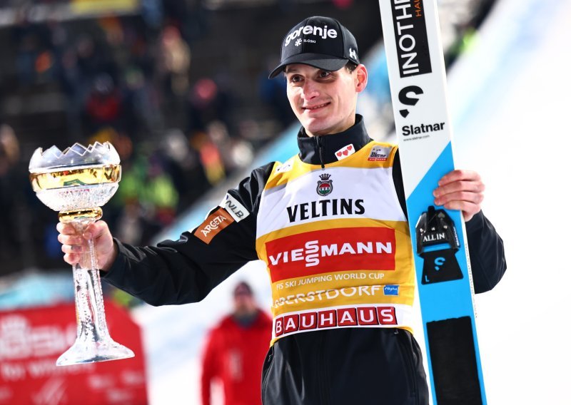 Nevjerojatni Domen Prevc osvojio Novogodišnju turneju