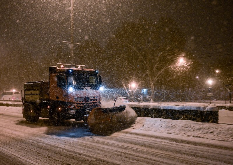 Otežano prometovanje u zapadnim dijelovima BiH prema RH, jedan pravac zatvoren