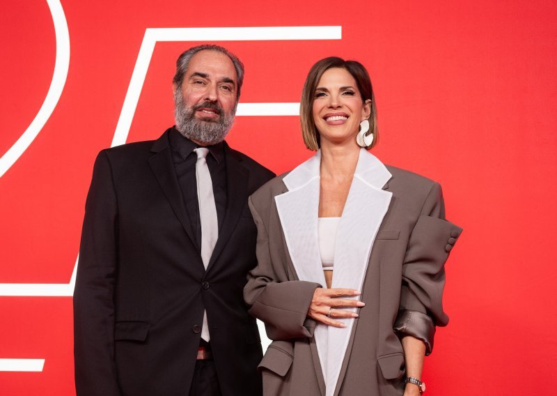 Bojana Gregorić Vejzović obilježila veliki dan: Dvadeset godina su zajedno, a romantika ne jenjava