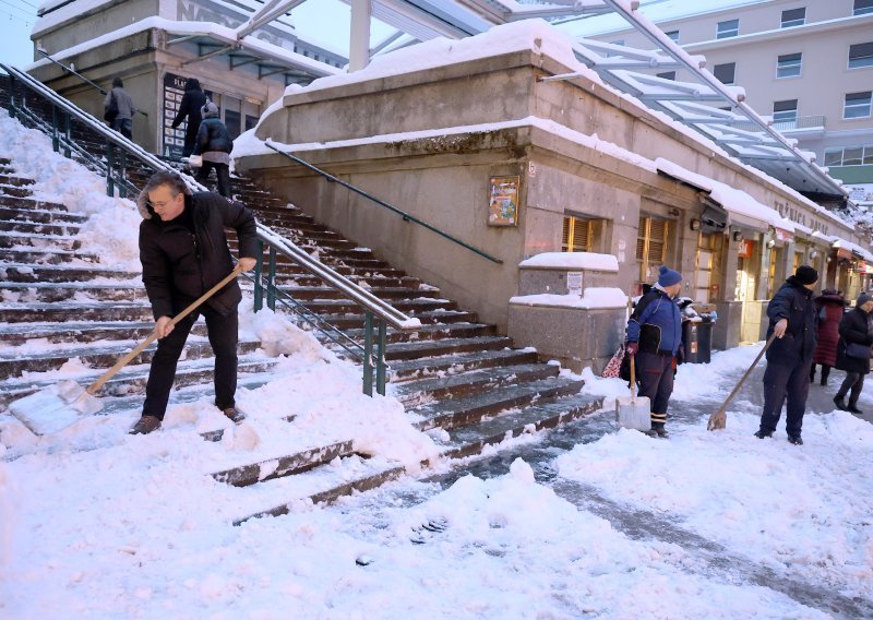 HDZ napao Tomaševića zbog snijega: 'Nisu dorasli osnovnim zadacima'