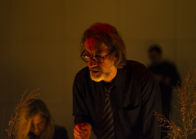 Projekt koji pokušava prepoznati kemiju među ljudima: Prvo gledate ples pa večerate s Krešimirom Mikićem