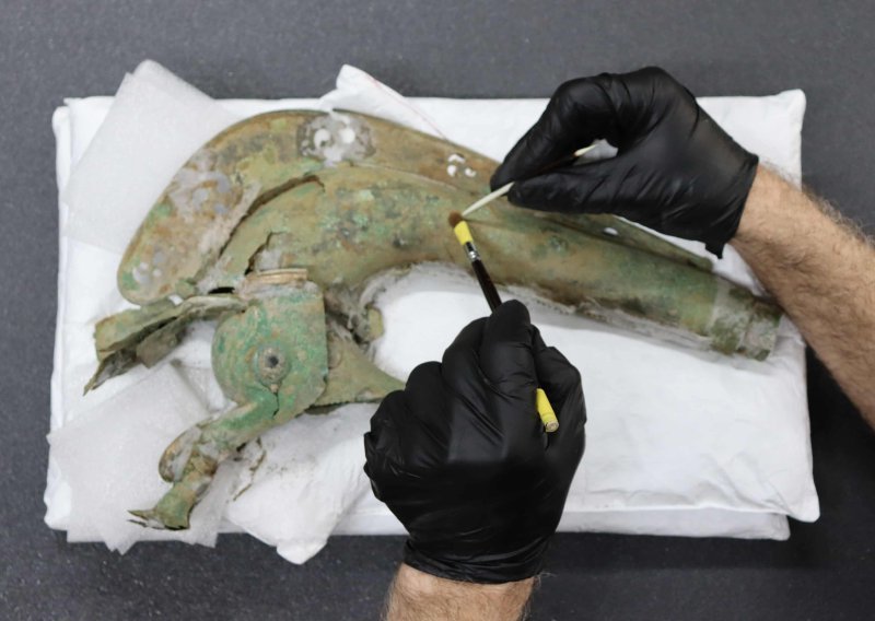 Na tragu Kelta: Arheolozi pronašli iznenađujuće očuvan instrument iz željeznog doba