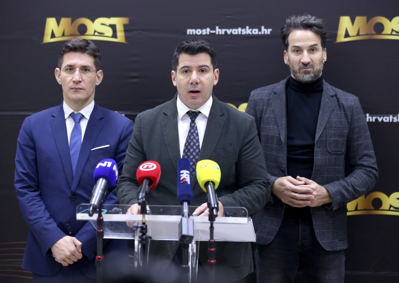 Mostovci traže izmjenu Ustava: 'Moramo zaštititi pravo na privatnost'