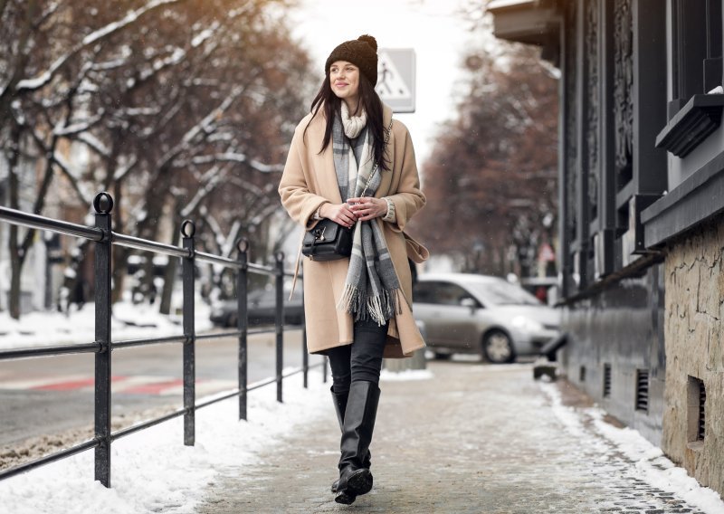 Smanjite rizik od pada: Evo kako hodati po snijegu i poledici da ostanete 'čitavi'