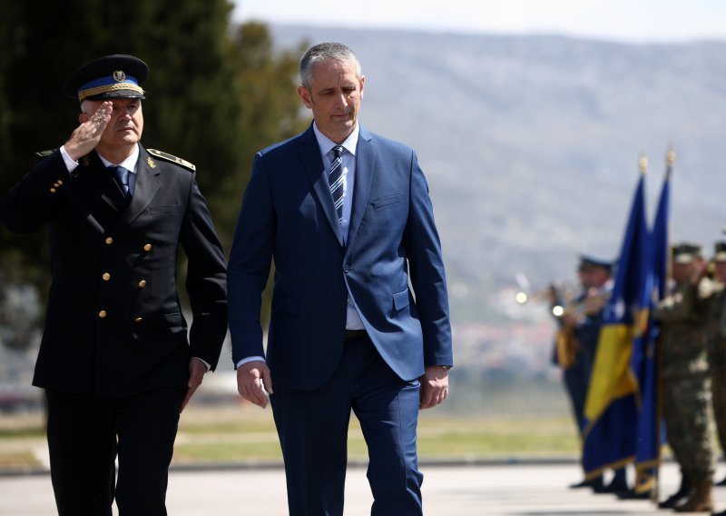 Zamjenik ministra obrane BiH: Preglasavanje Hrvata dovodi do negiranja uloge HVO-a
