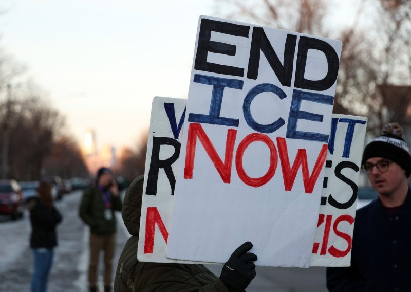 Agent ICE-a ubio ženu u Minneapolisu: Ubojstvo diglo na noge veći dio SAD-a