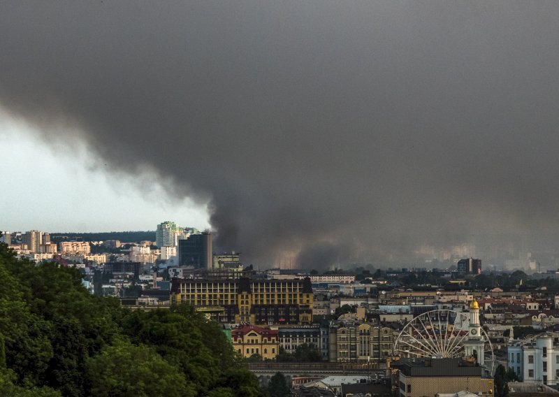 Veliki napad na Kijev i Lavov usred noći, ima mrtvih i ozlijeđenih