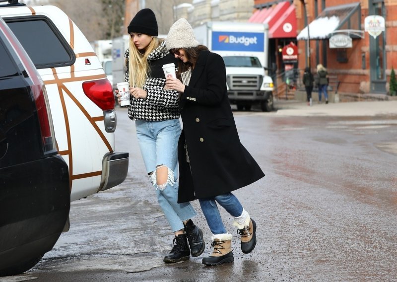 Zara ima povoljne verzije omiljenih čizama za snijeg: Tople i udobne idealne su za najhladnije dane