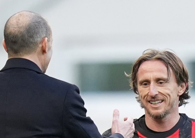 Talijani napali trenera Milana zbog Modrića: 'Zašto to radi?'