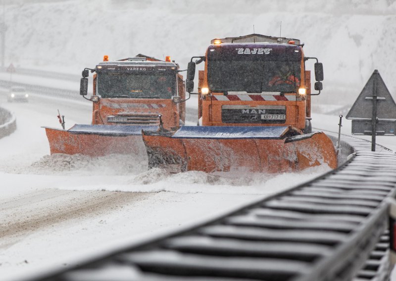 'Ljuta' zima vlada zemljom: Najavljen nov snijeg i bura, nekima će biti jako hladno