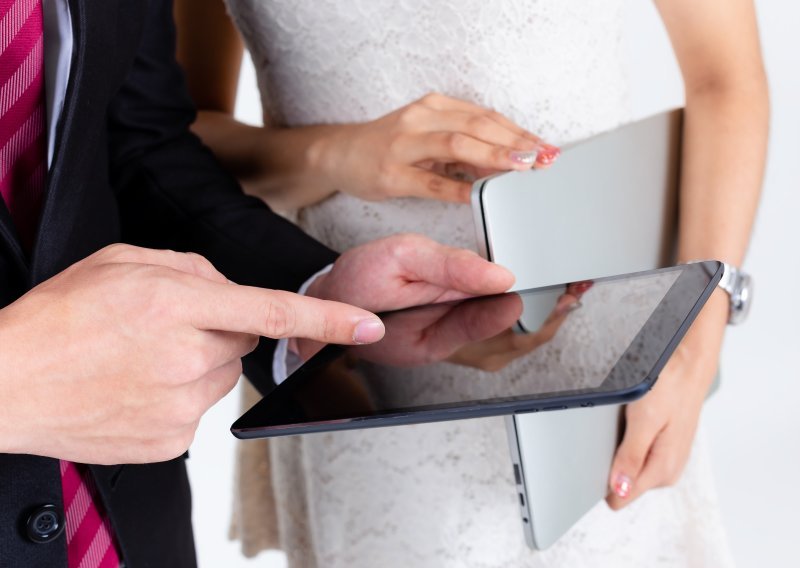 Nizozemskom paru poništen brak zbog ChatGPT govora