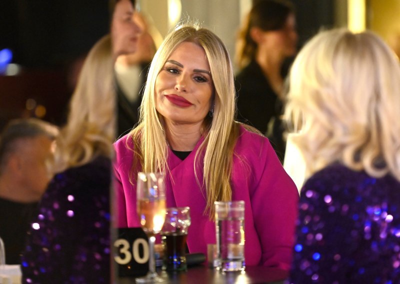 Iva Todorić u slavljeničkom zanosu: Puca od sreće, a čestitke pljušte