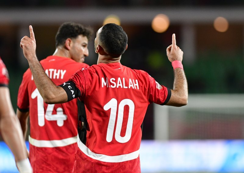 Egipat u dramatičnoj utakmici s pet golova izbacio branitelja naslova