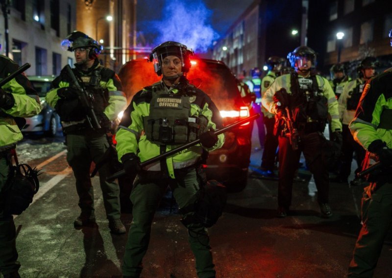 Amerikanci na ulicama: Trumpova administracija ubija, krade i otima ljudska bića