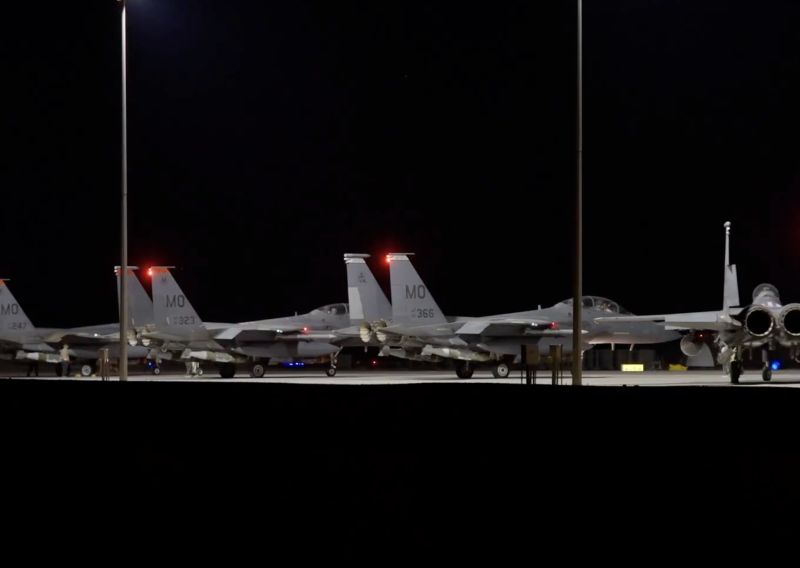 Američka vojska objavila video: Izveli niz zračnih i kopnenih napada na Islamsku državu