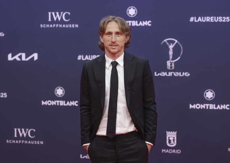 Elegantna kuhinja Luke Modrića oduševit će ljubitelje modernih dizajnerskih rješenja