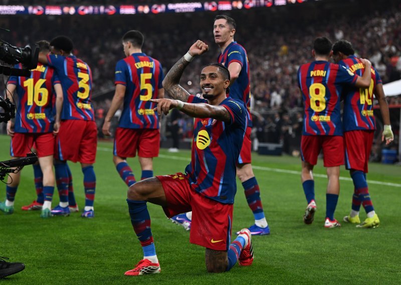 Ludi El Clasico za trofej: Barcelona slavila protiv Reala u drami s pet golova i crvenim kartonom