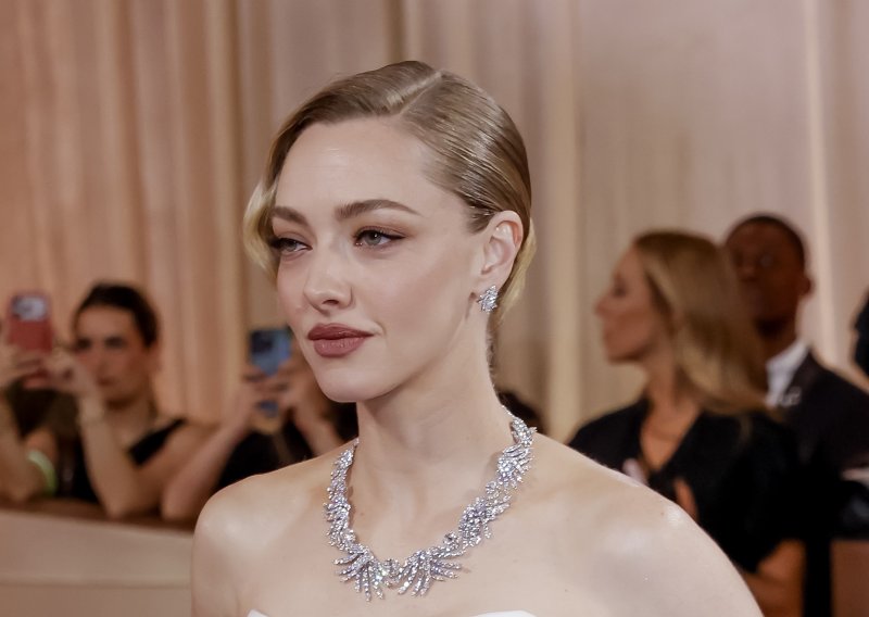 Zgrožene reakcije glumice otkrile njezino 'pravo ja': Svi su se okomili na poznatu plavušu