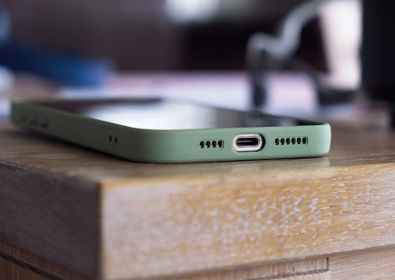 Ured dječjeg pravobranitelja poziva udruge na odgovorno ponašanje na društvenim mrežama