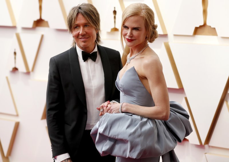 Mnogi su zabrinuti za Keitha Urbana: Tko bi rekao da se tako teško nosi s razvodom