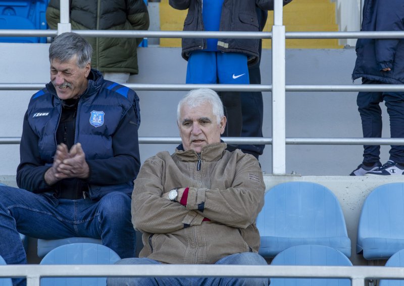 Hajdukova legenda narugala se igračima koji su stigli na Poljud, ali i hvalila Dinamovog vratara