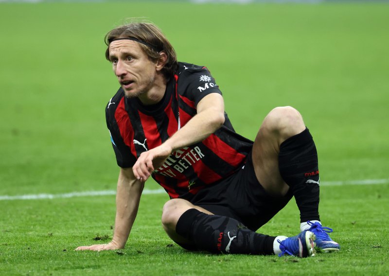 Luka Modrić primio prvi put ovakvu nagradu, oduševio prekrasnom gestom