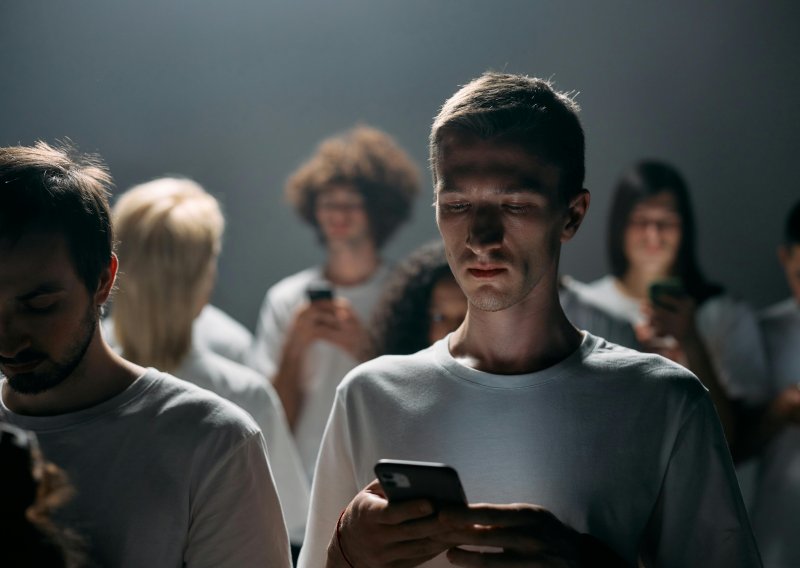 Velika istraga pokazala: Googleovi AI sažeci šire opasne i netočne medicinske savjete