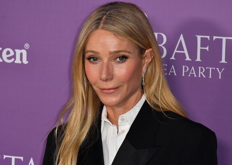 Gwyneth Paltrow tvrdi da je za njezino lice zaslužan 'čudotvorni' serum, ali stručnjaci kažu da laže