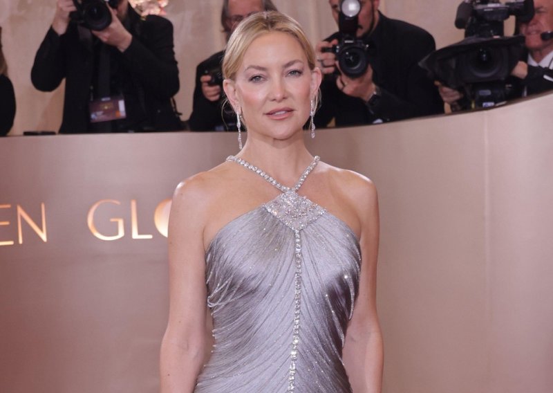 Svi bruje o ljubavnom trokutu u kojem se našla s Hughom Jackmanom, a ona blista