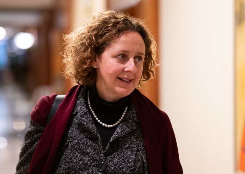 Obuljen Koržinek: Treba se držati političke kulture