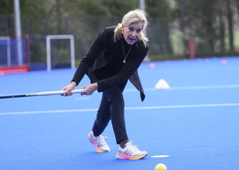 Vojvotkinja Sophie spojila skupocjenu ogrlicu s tenisicama koje nitko nije očekivao