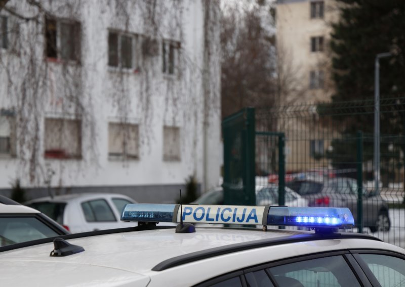 Užas u Varaždinu, osoba pala s prvog kata?