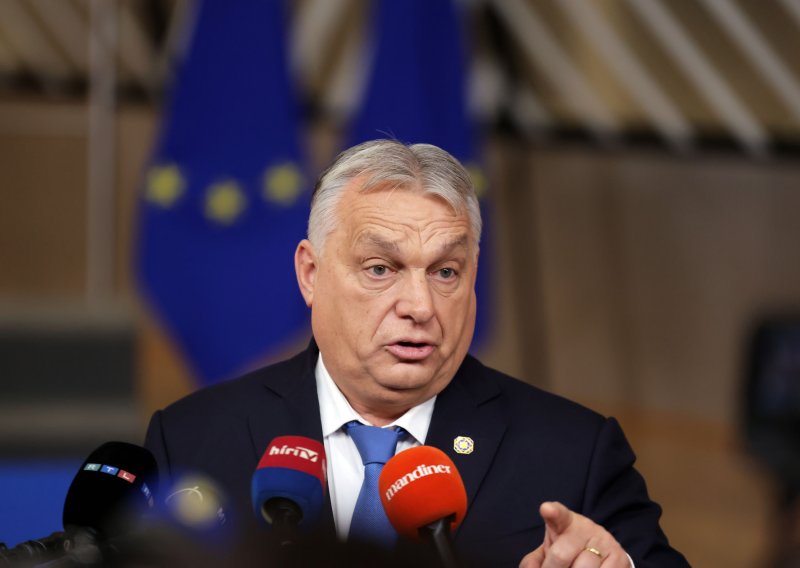 Orban je objavio predizborni spot: Sve vrvi od desnih političara, a među njima je i Vučić