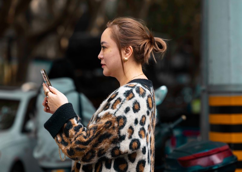 'Jesi li mrtav?': Kineska aplikacija bizarnog imena postala hit, samci je masovno skidaju