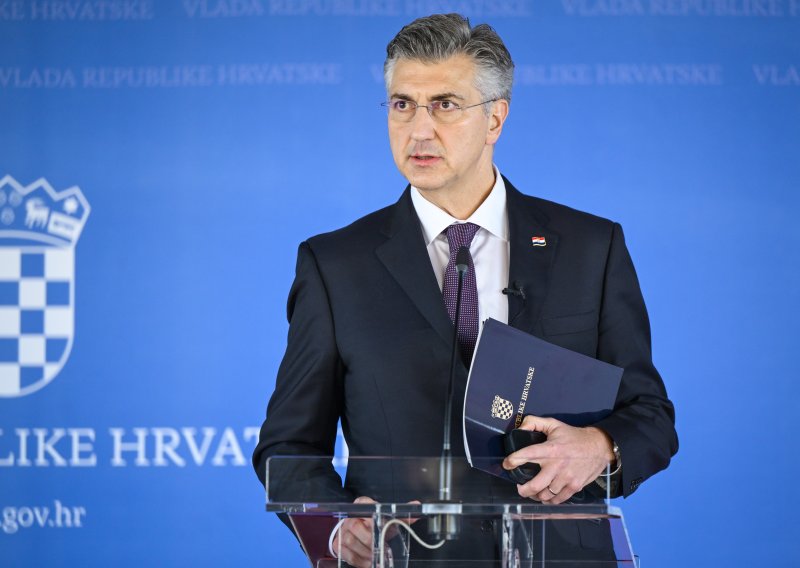 Plenković nazvao Milanovića 'papkom': Četiri godine je bio premijer, a ništa nije napravio za HRZ