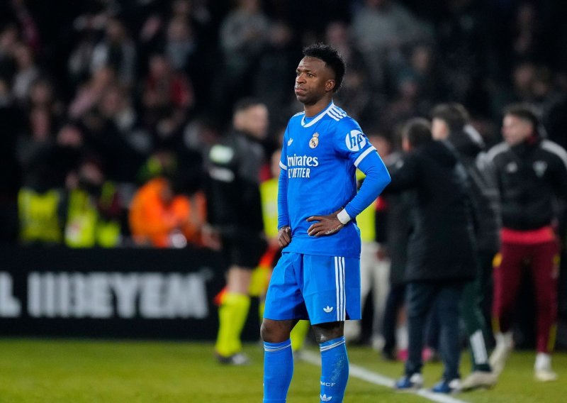 Ovo se ne pamti: Navijači Real Madrida najavili pakao u subotu na Bernabeuu nakon epske blamaže