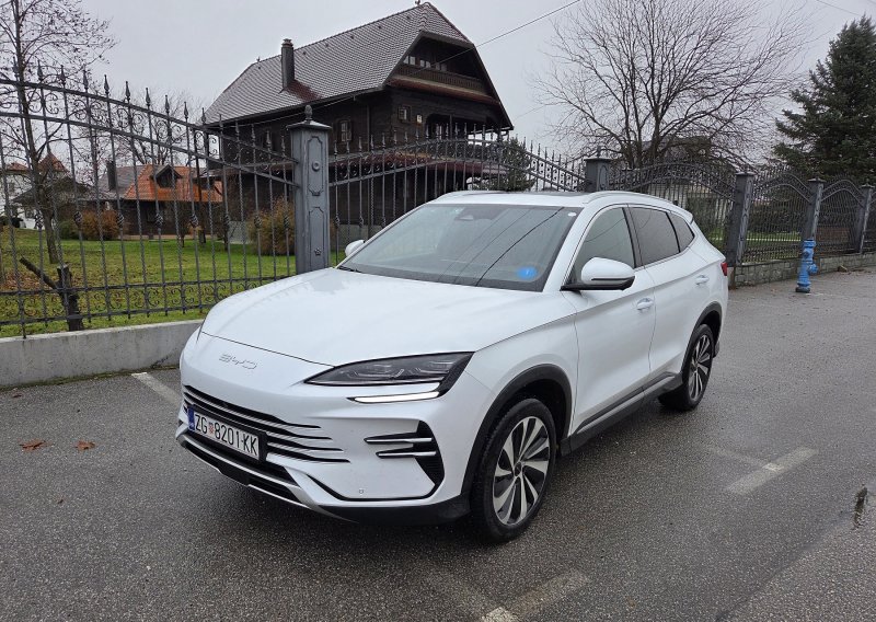Vozili smo BYD Seal U DM-i Design: Inovativni obiteljski plug-in SUV s pogonom na sva četri kotača